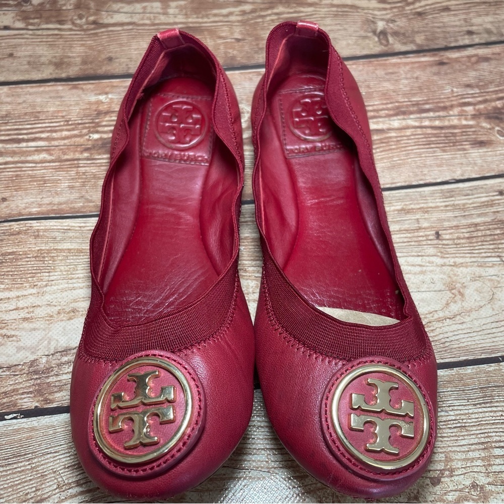 Tory Burch Caroline 2 Cabernet Leather Ballet Flats Gold Logo Women's Size 5 m - Picture 3 of 10